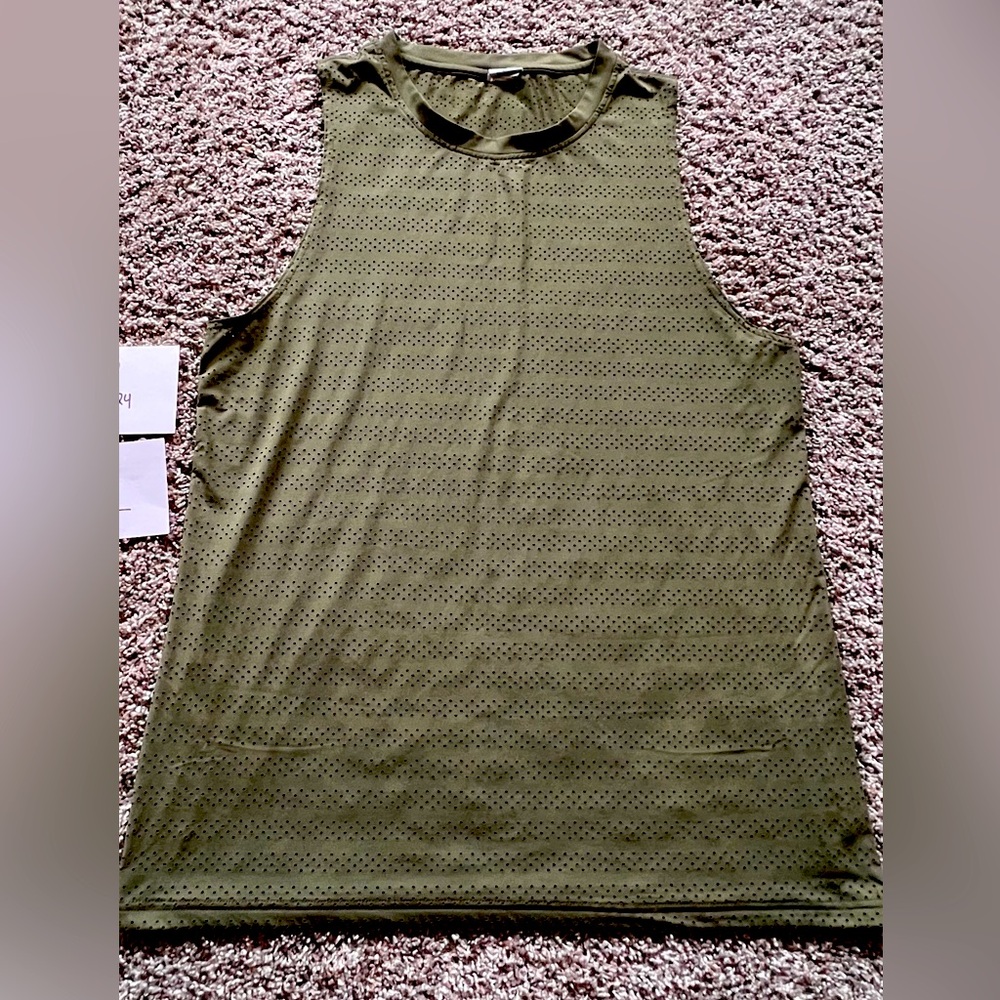Zyia army green tank, size 2XL (no tag)